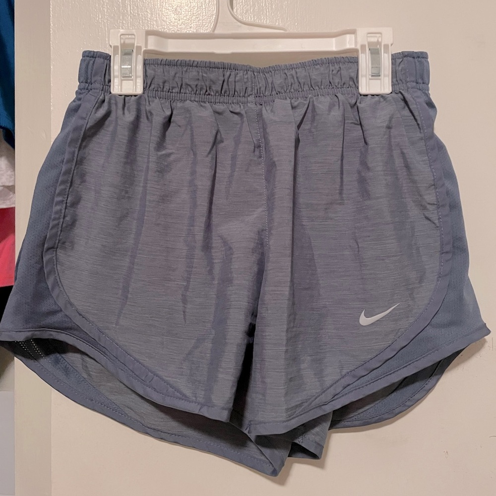 Nike shorts - Picture 1 of 2